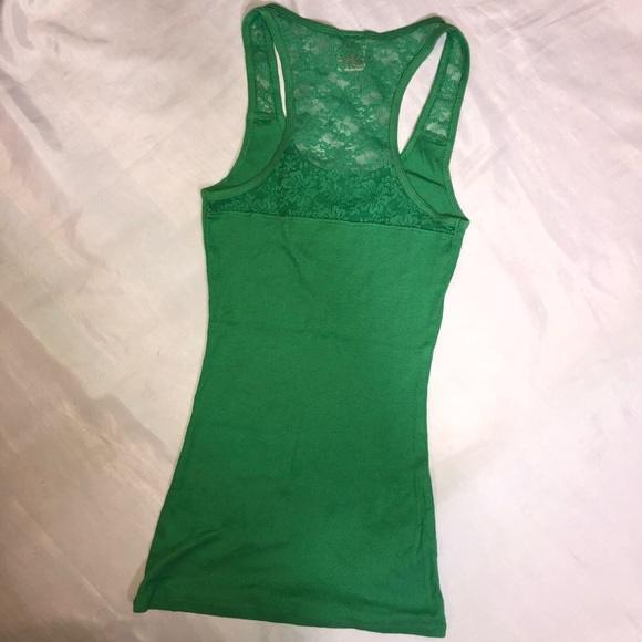 Two tank top lot - Picture 5 of 5